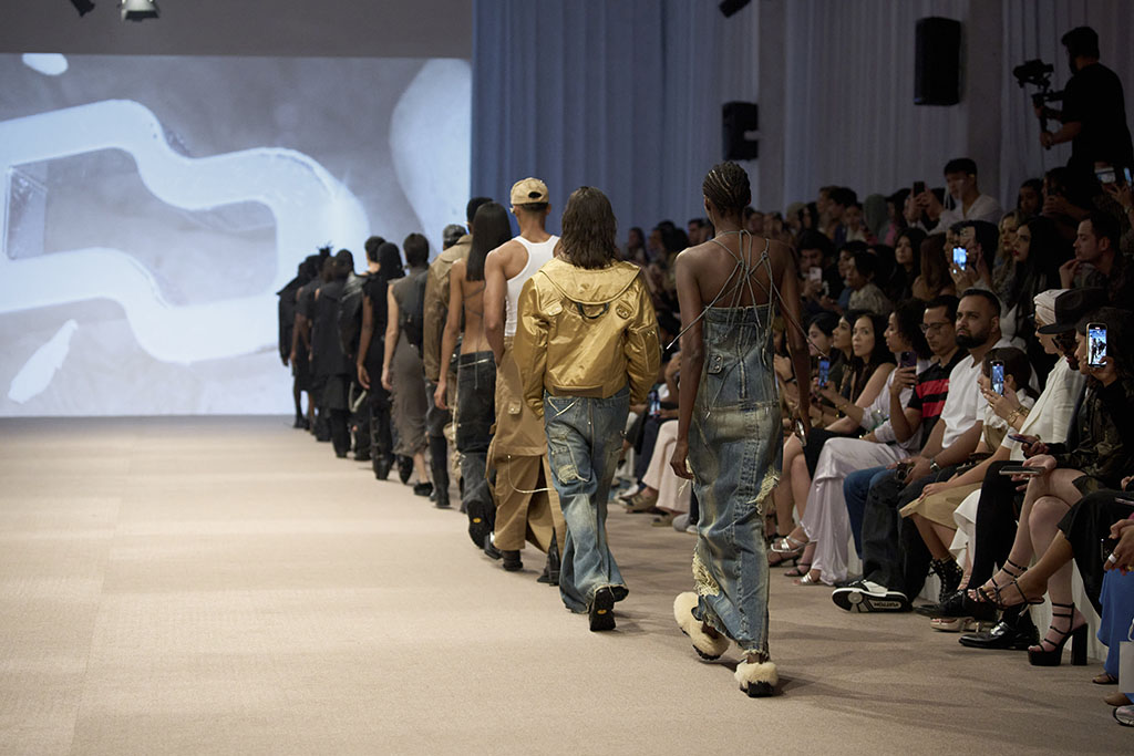 dubai fashion week runway on its 5th day