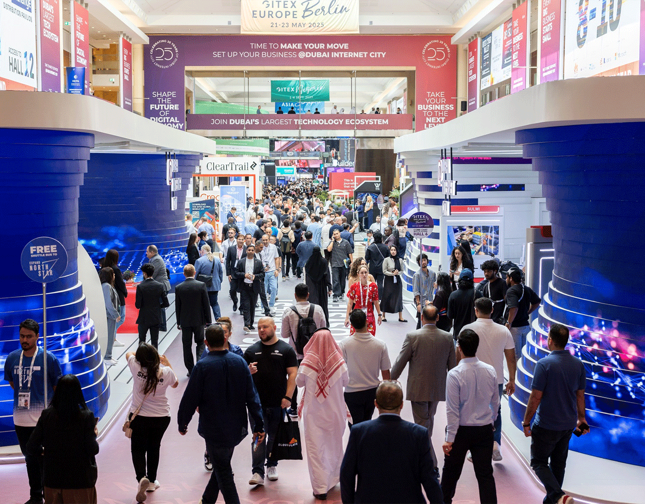Dubai Internet City and ZainTECH Leaders 